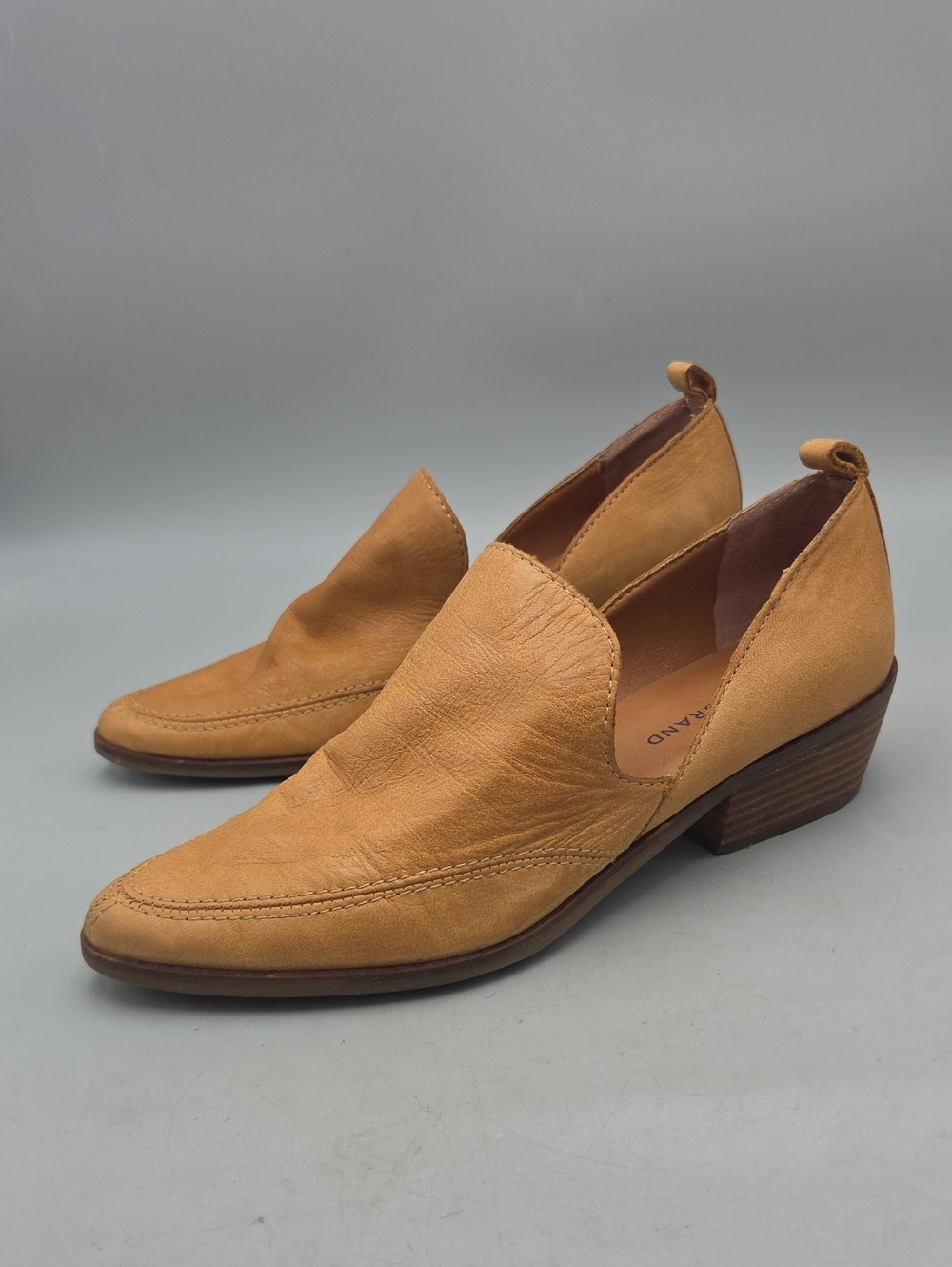 Lucky Brand Mahzan Slip On Loafers Camel Leather Women’s 38.5 8 Dorsay Pointed